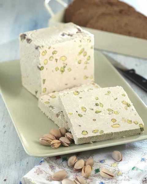 Halva with nuts - حلاوة بالمكسرات