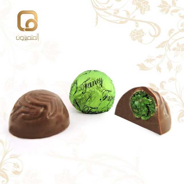شوكولاتة بعجينة الفستق حليب