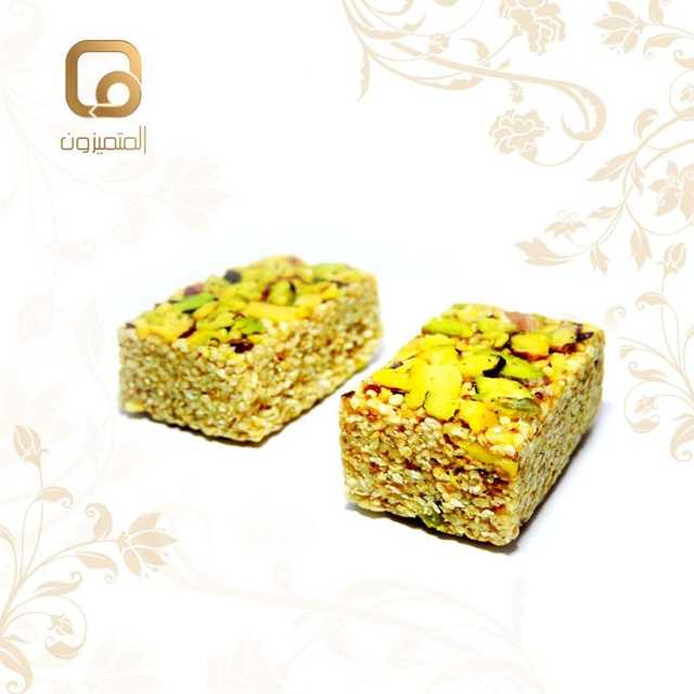 سمسمية طريّة رش فستق