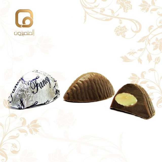 شوكولاتة لوزة حليب
