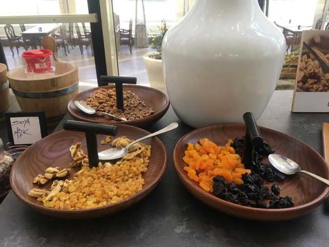 Wooden Bowls with Metal Holder