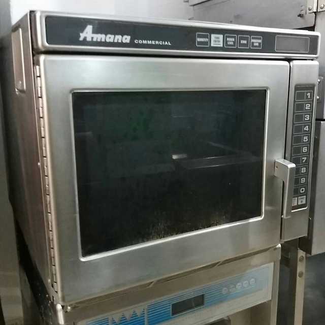 ميكرويف صناعي Amana microwave